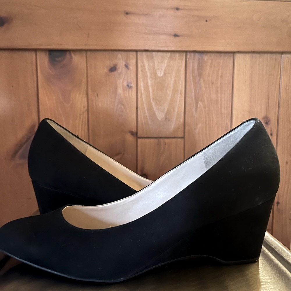 Cole Haan Black Suede Wedge 8.5
